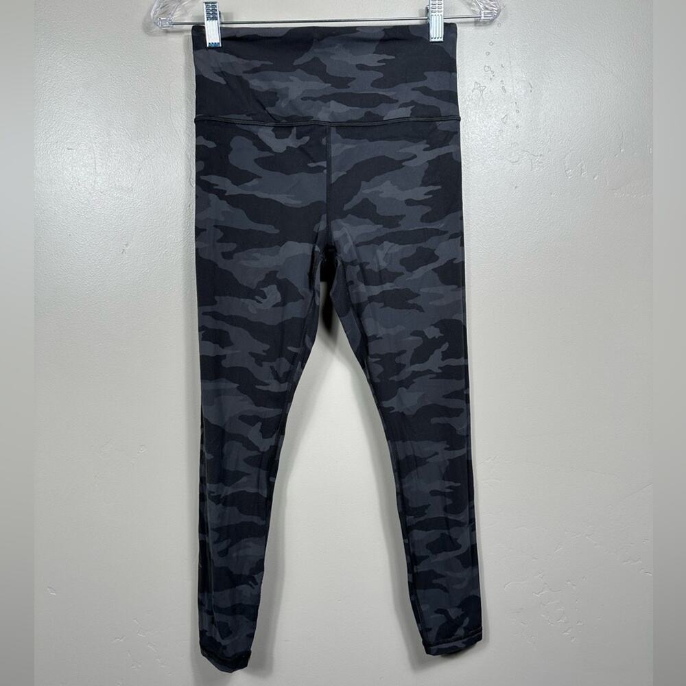Athleta Elation Camo 7/8 Tight / Leggings Black and Grey Size Small - Picture 3 of 6